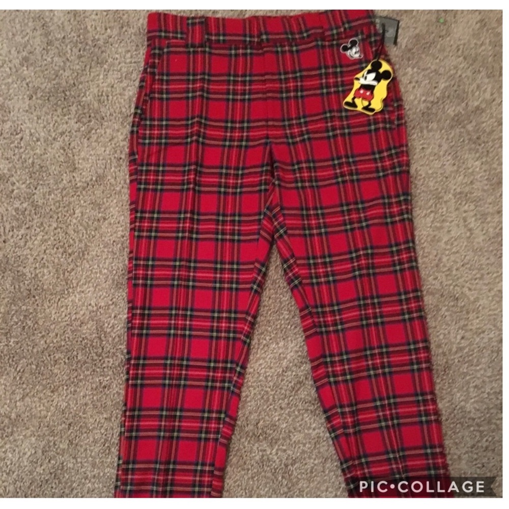 Brand new Forever 21 Plaid cropped pants